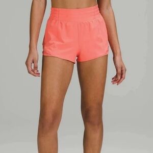 LULULEMON Hotty Hot 2.5” Shorts in Raspberry Cream (discontinued!!!)